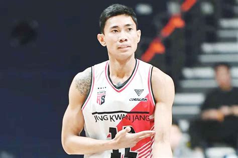 Rhenz Abando (Anyang JungKwanJang) .